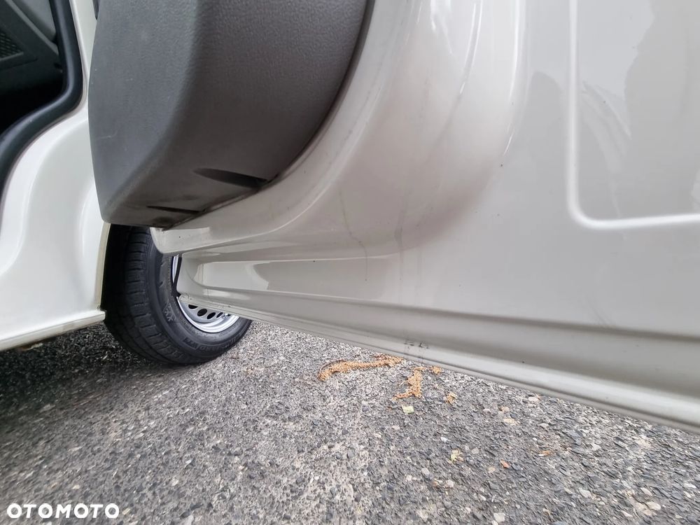 Volkswagen Transporter - 18