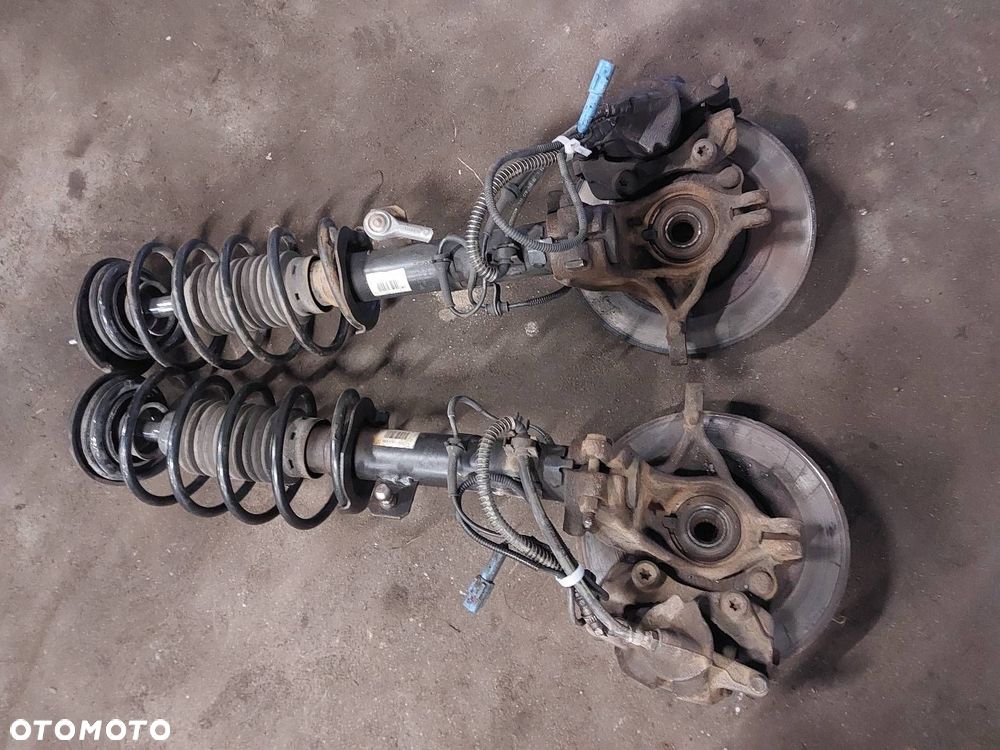 AMORTYZATOR SPRĘŻYNA ZWROTNICA LEWY PRAWY PRZÓD HAMULCE CITROEN C3 I 1.1 8V - 4