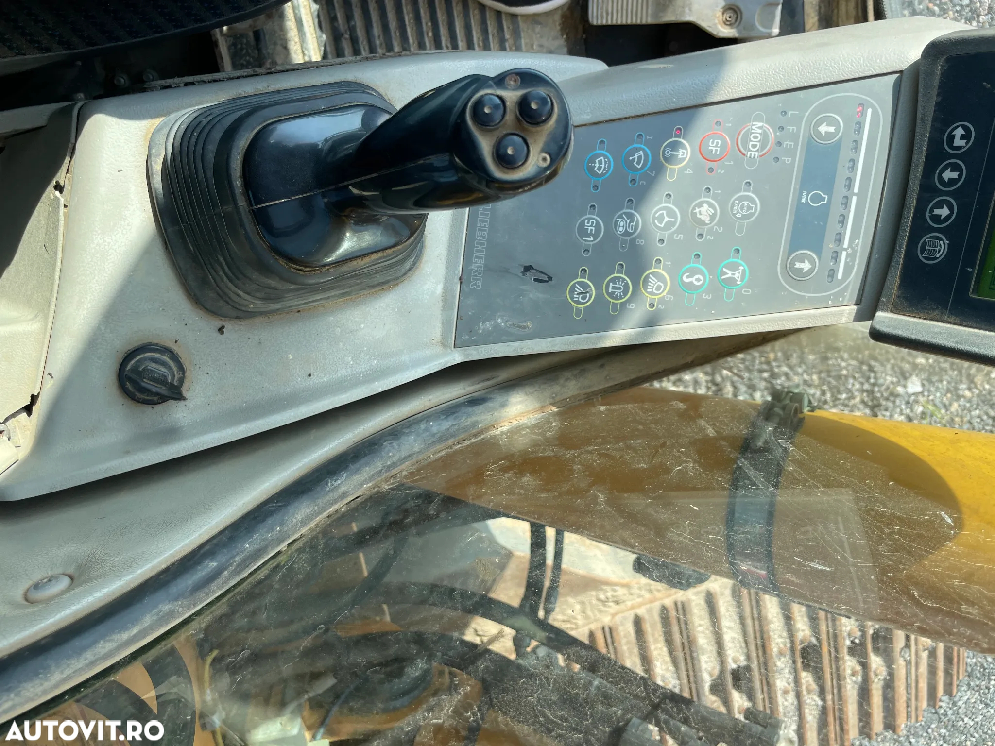 Liebherr R906 LC Litronic - 7