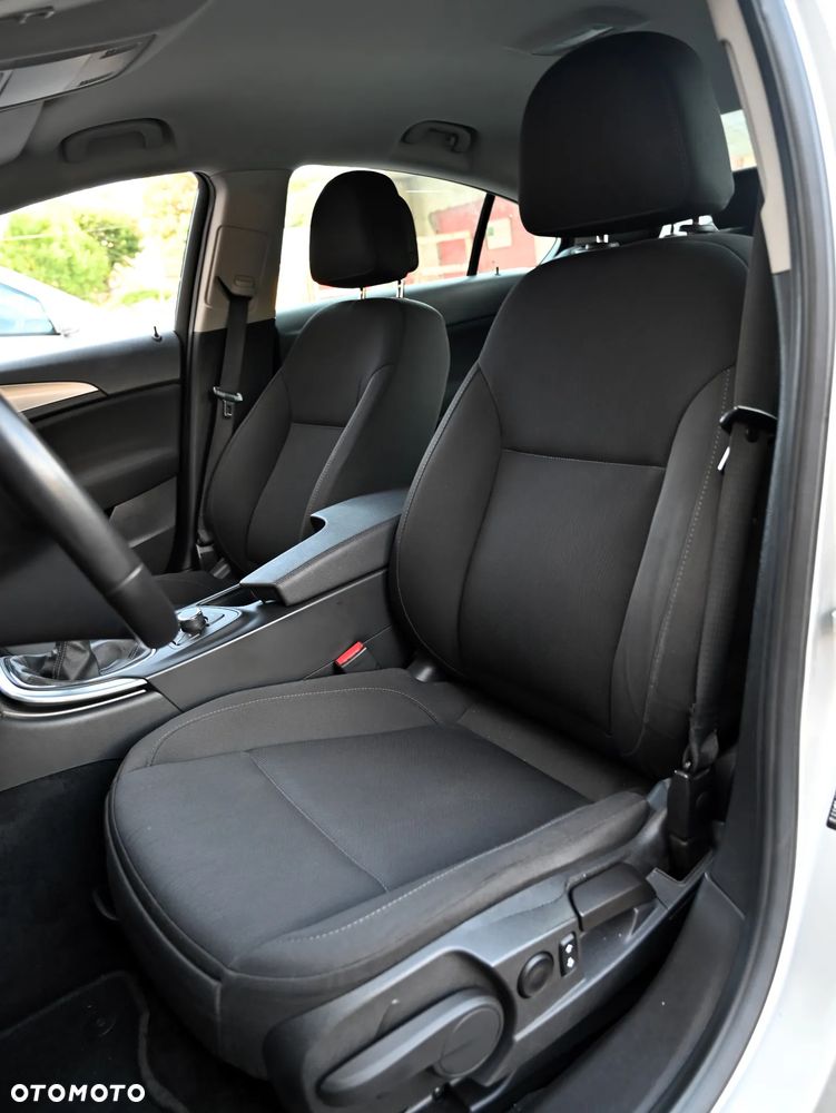 Opel Insignia 1.6 - 27