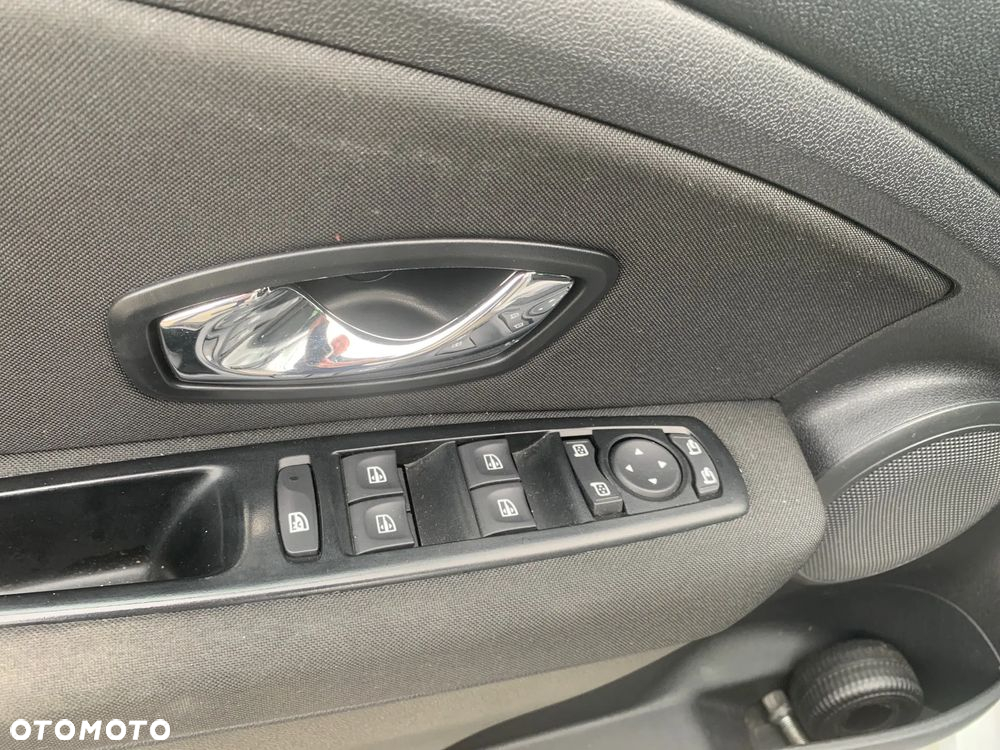 Renault Fluence 1.5 dCi Limited - 14