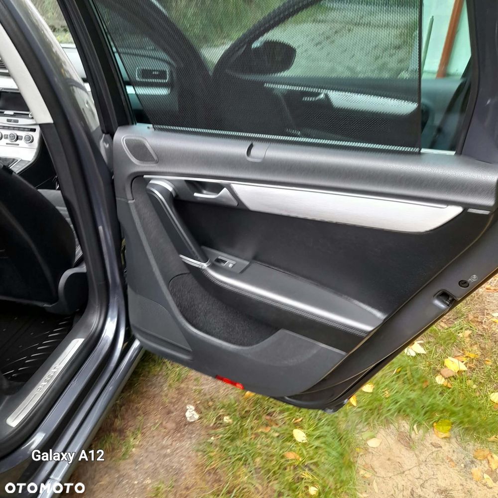 Volkswagen Passat - 15