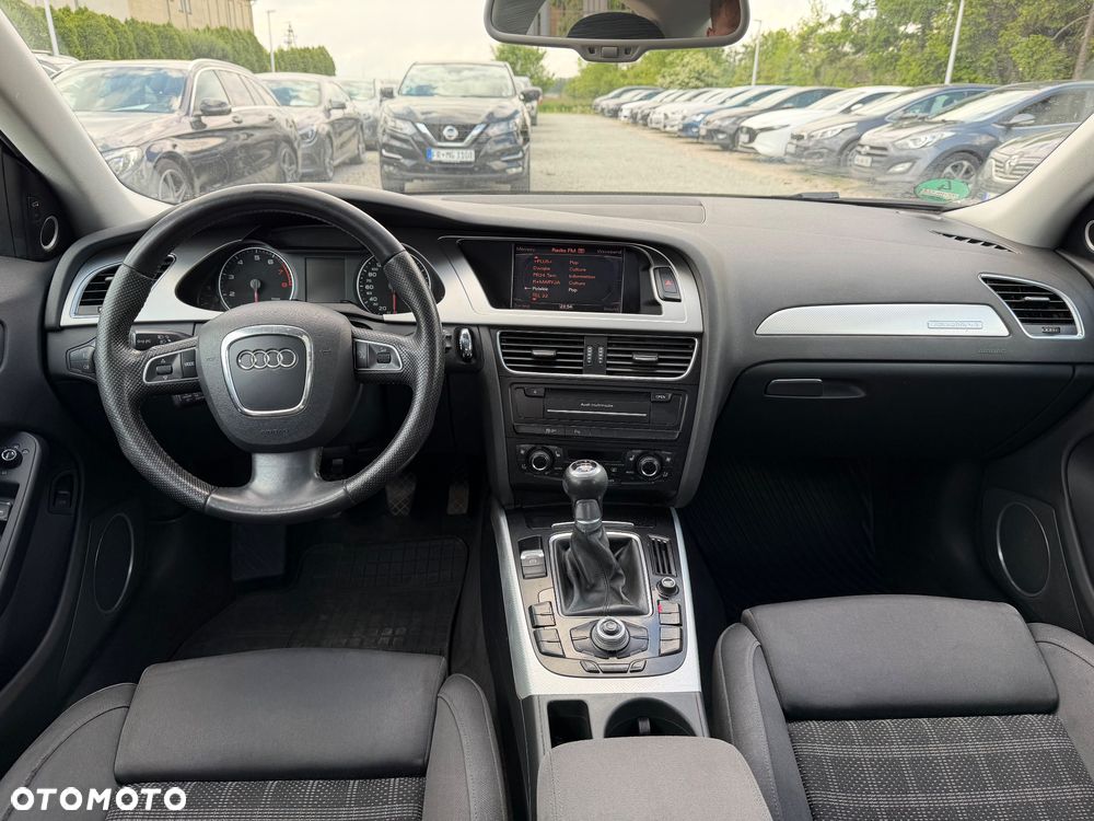 Audi A4 Limousine 3.2 FSI quattro S line Sportpaket (plus) - 26