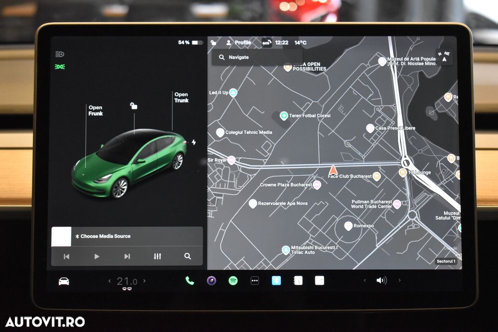 Tesla Model 3 Standard Reichweite Plus Hinterradantrieb - 12