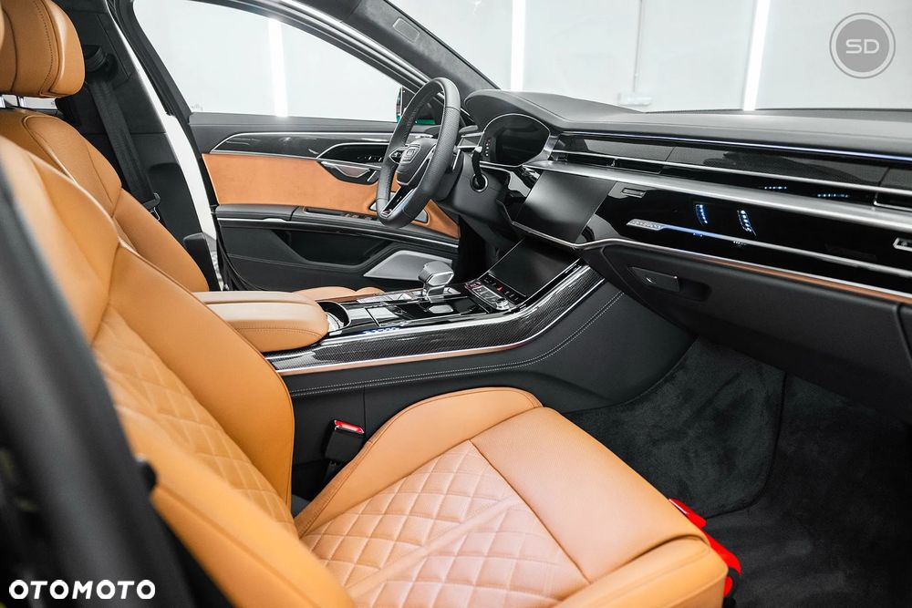 Audi S8 - 4
