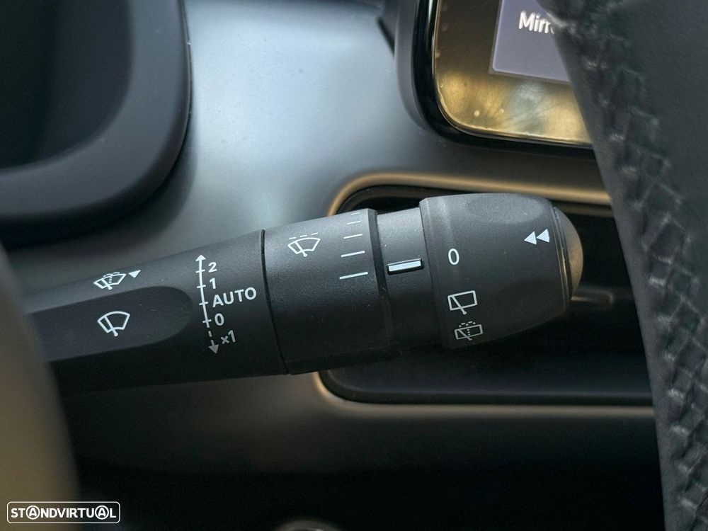 Jeep Avenger 1.2 e-Hybrid Longitude DCT - 15