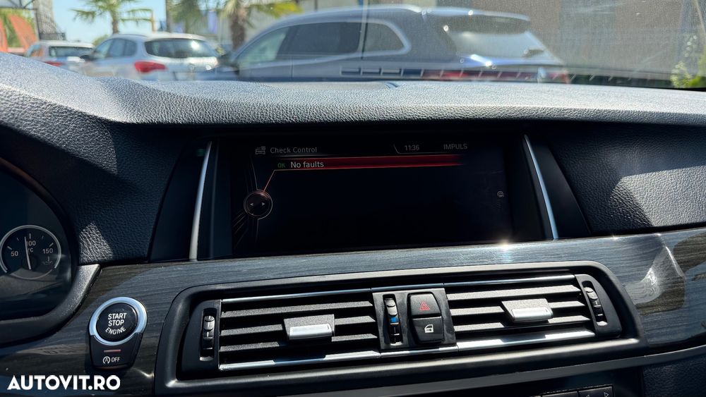 BMW Seria 5 520d xDrive AT - 24