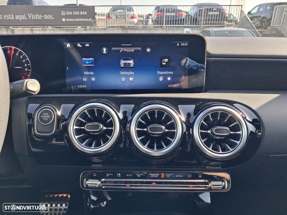 Mercedes-Benz A 250 Limousine - 22