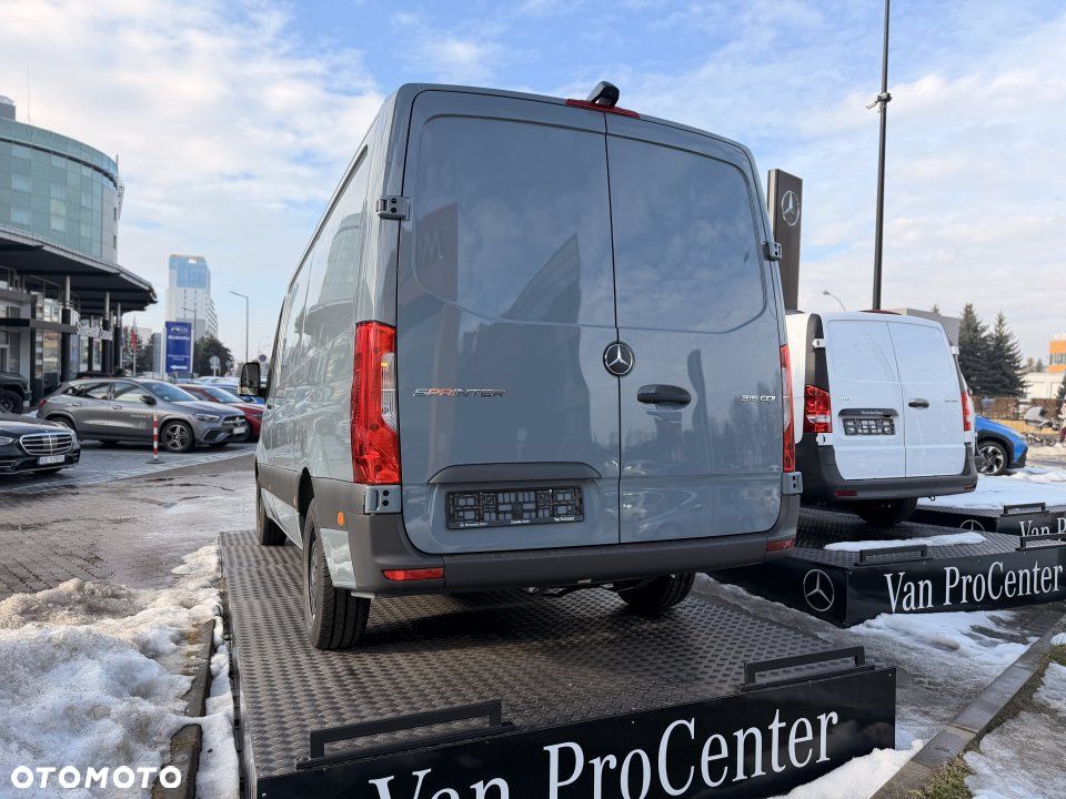 Mercedes-Benz Sprinter - 7