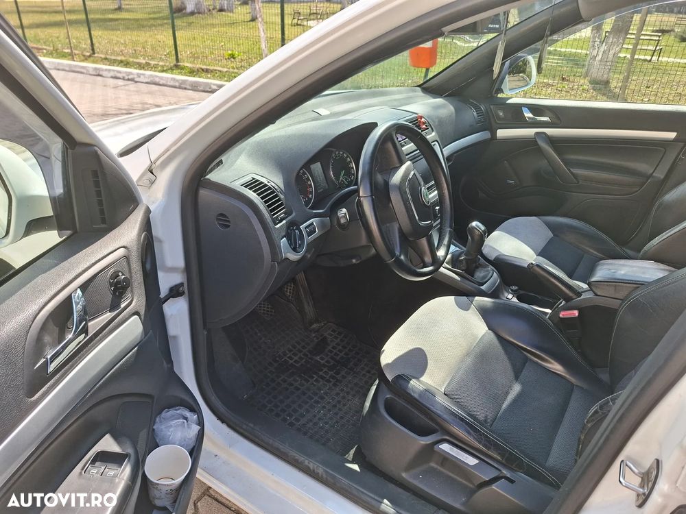 Skoda Octavia 1.6 TDI DPF Elegance Green tec - 19