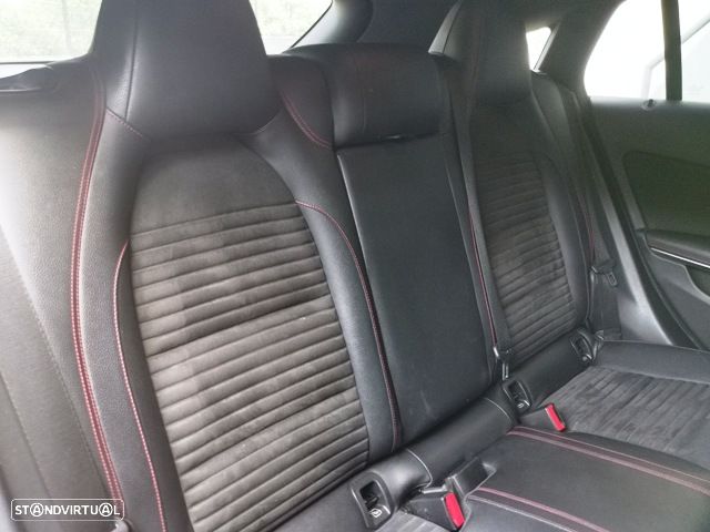 Mercedes-Benz CLA 200 (CDI) d AMG Line - 9