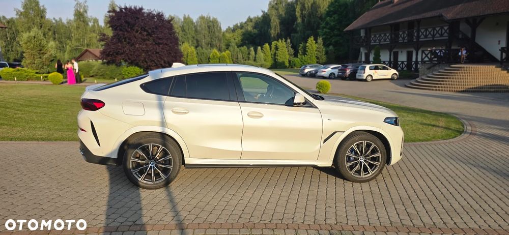 BMW X6 xDrive40i mHEV sport - 9