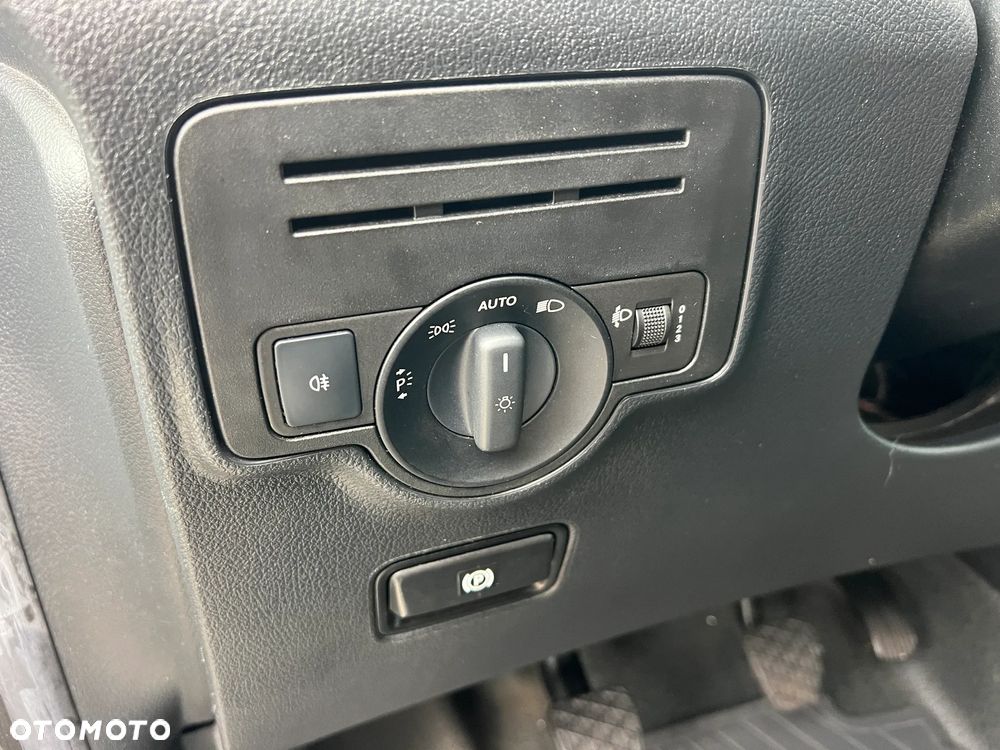 Mercedes-Benz Vito - 12