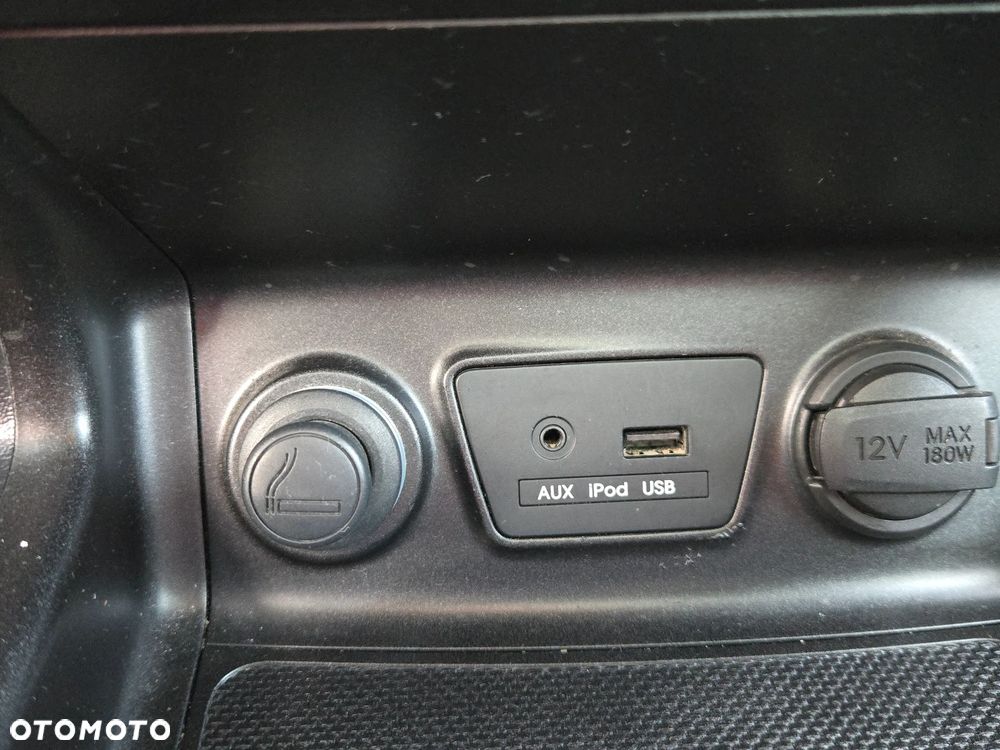 Hyundai ix35 1.7 CRDi 2WD blue Style - 23