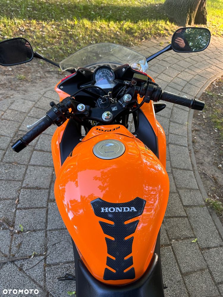 Honda CBR - 7