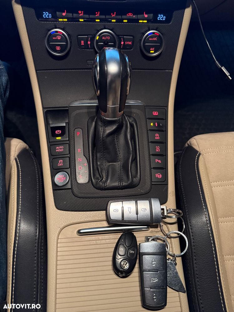 Volkswagen Passat CC 2.0 TDI BMT DSG - 29
