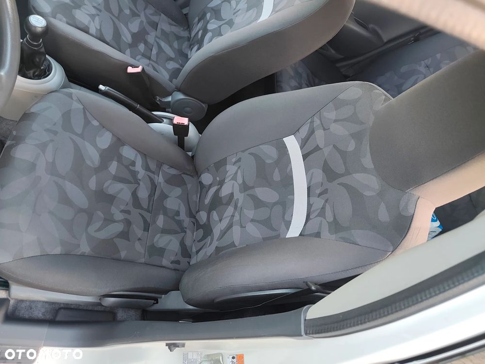 Suzuki Alto 1.0 Club City - 12