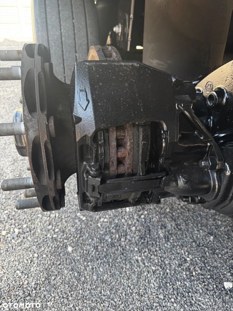 Renault GAMA T 480 - 11