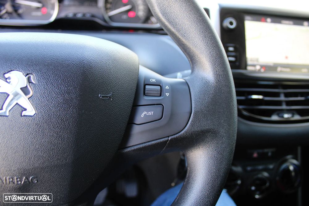 Peugeot 208 1.5 BlueHDi Van - 26