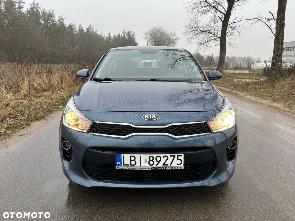 Kia Rio 1.2 L - 8
