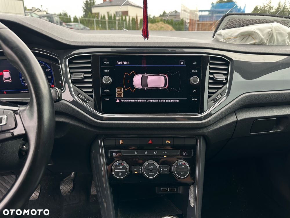 Volkswagen T-Roc - 26