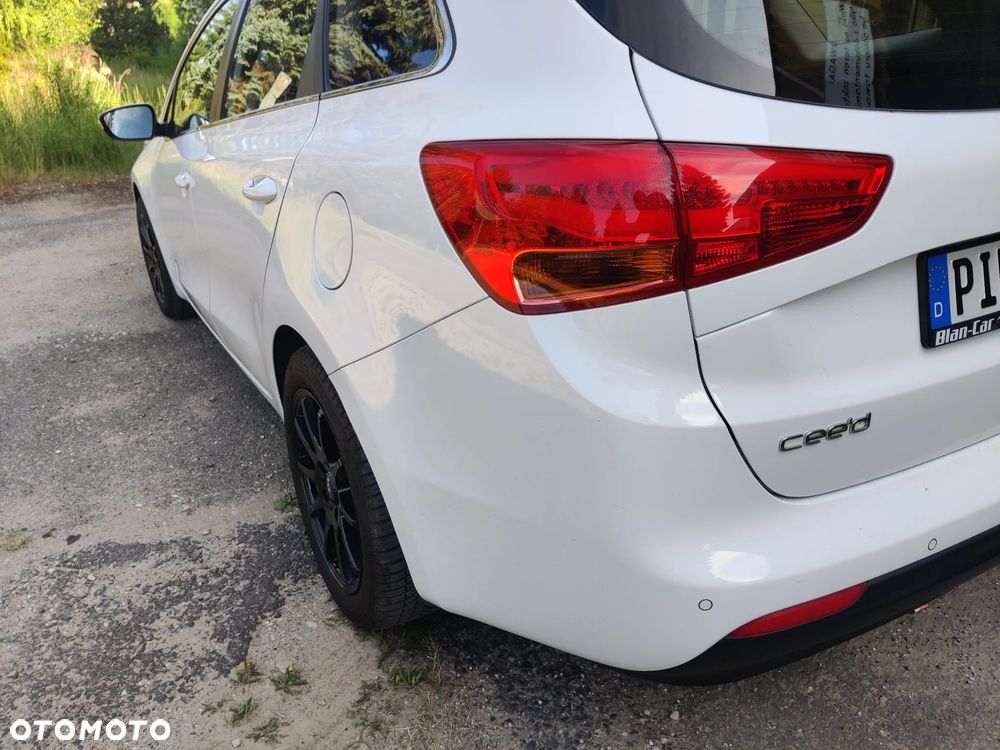 Kia Ceed 1.4 CRDi 90 Vision - 18