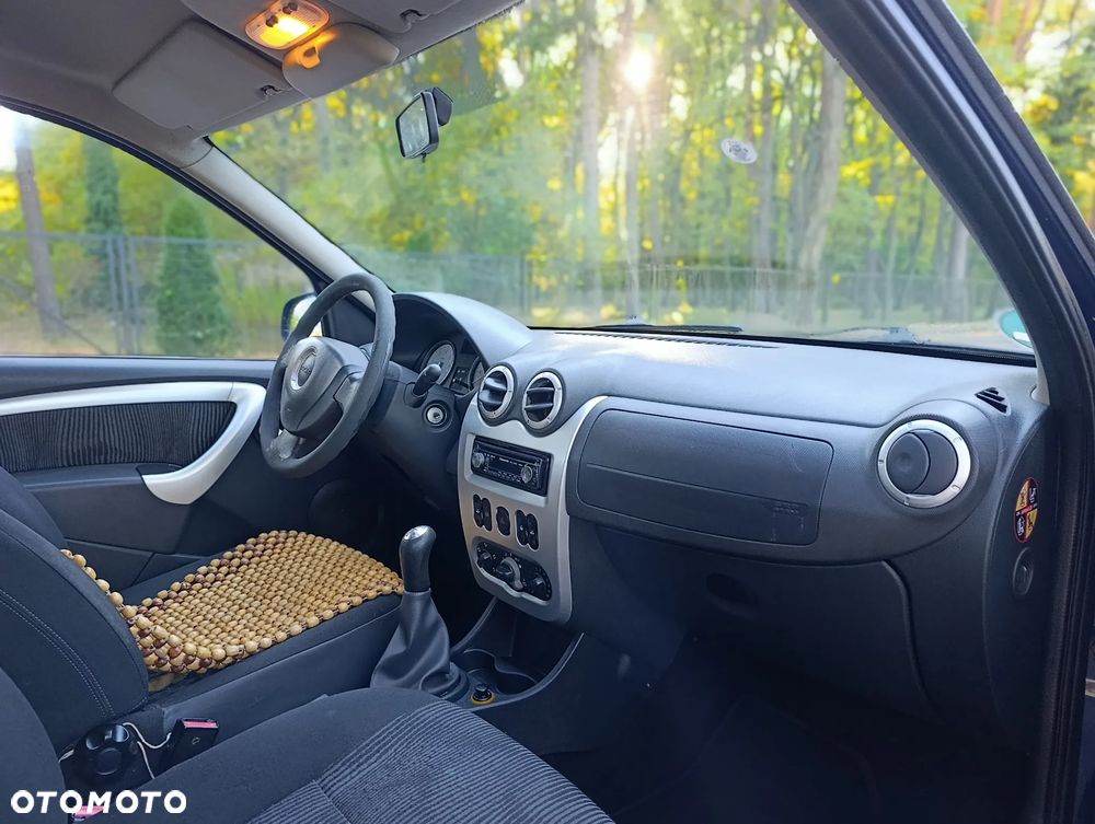 Dacia Logan - 10