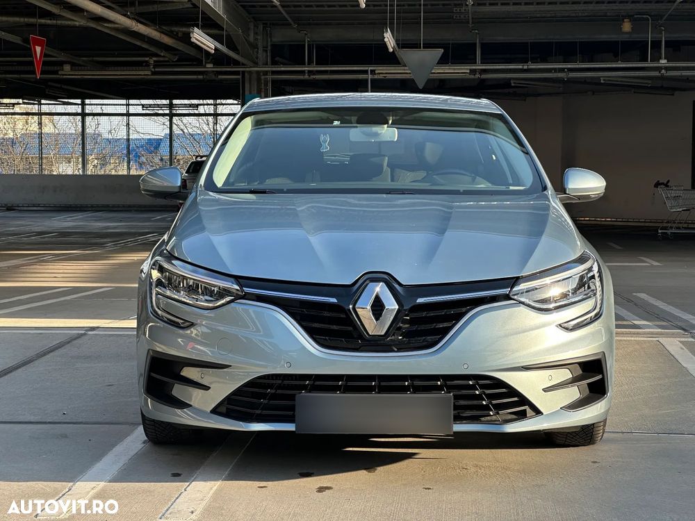 Renault Megane TCE 140 Techno - 3