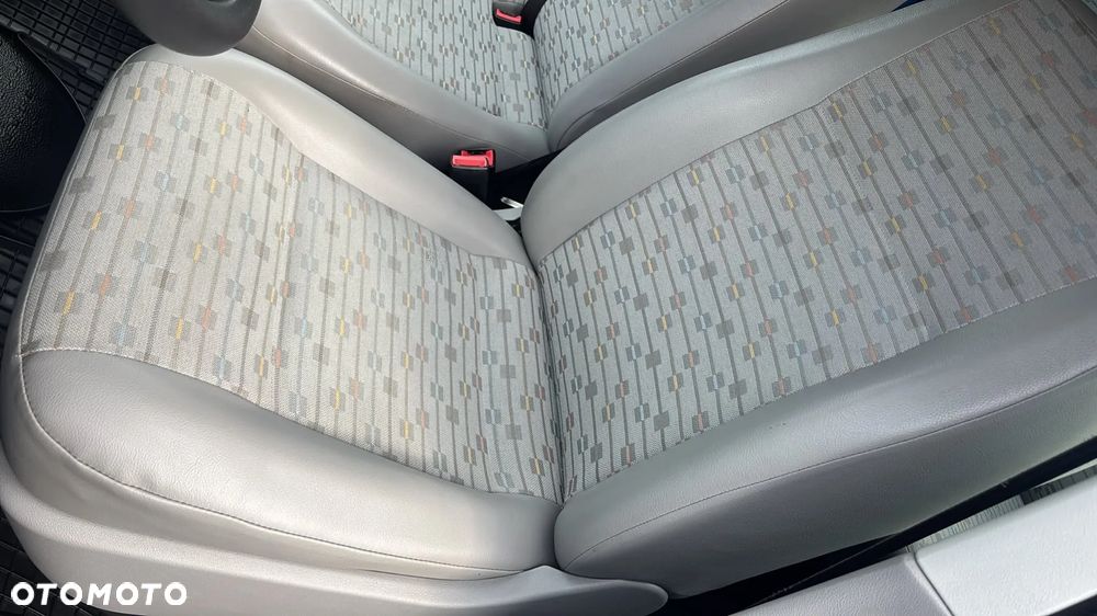 Volkswagen Transporter T5 - 17