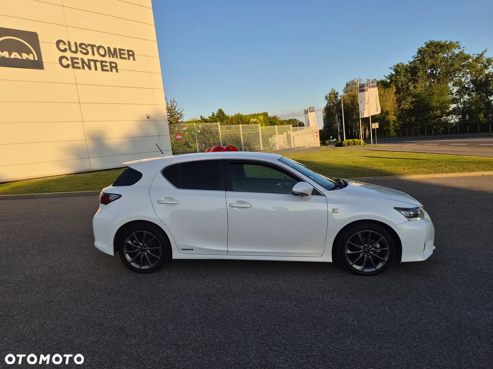 Lexus CT 200h F Sport - 5