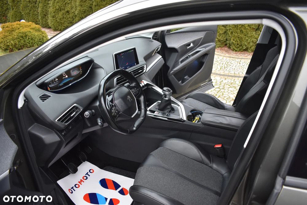 Peugeot 3008 PureTech 130 Stop & Start GPF Allure - 7