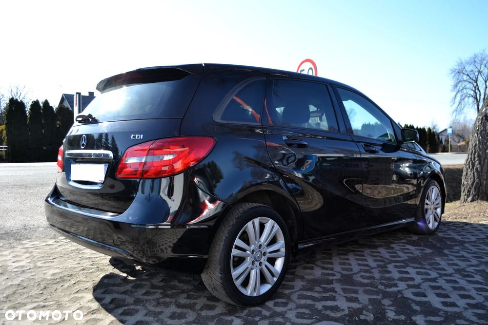 Mercedes-Benz Klasa B 180 CDI BlueEFFICIENCY Edition - 4