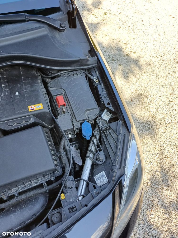 Mercedes-Benz Klasa B 180 CDI (BlueEFFICIENCY) 7G-DCT - 13