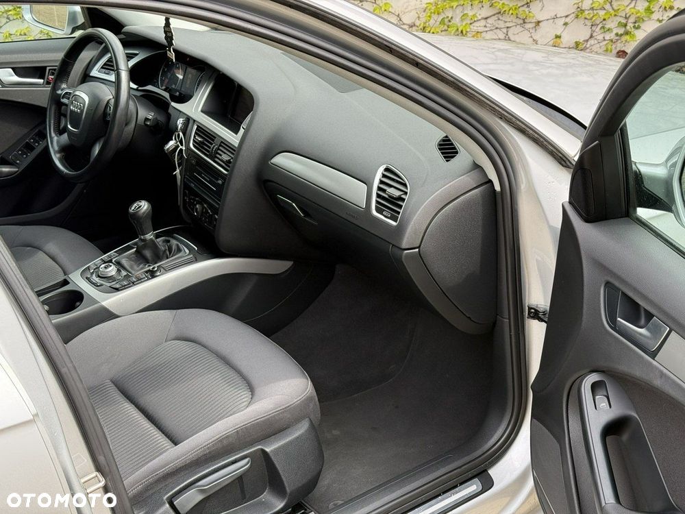 Audi A4 Limousine - 7
