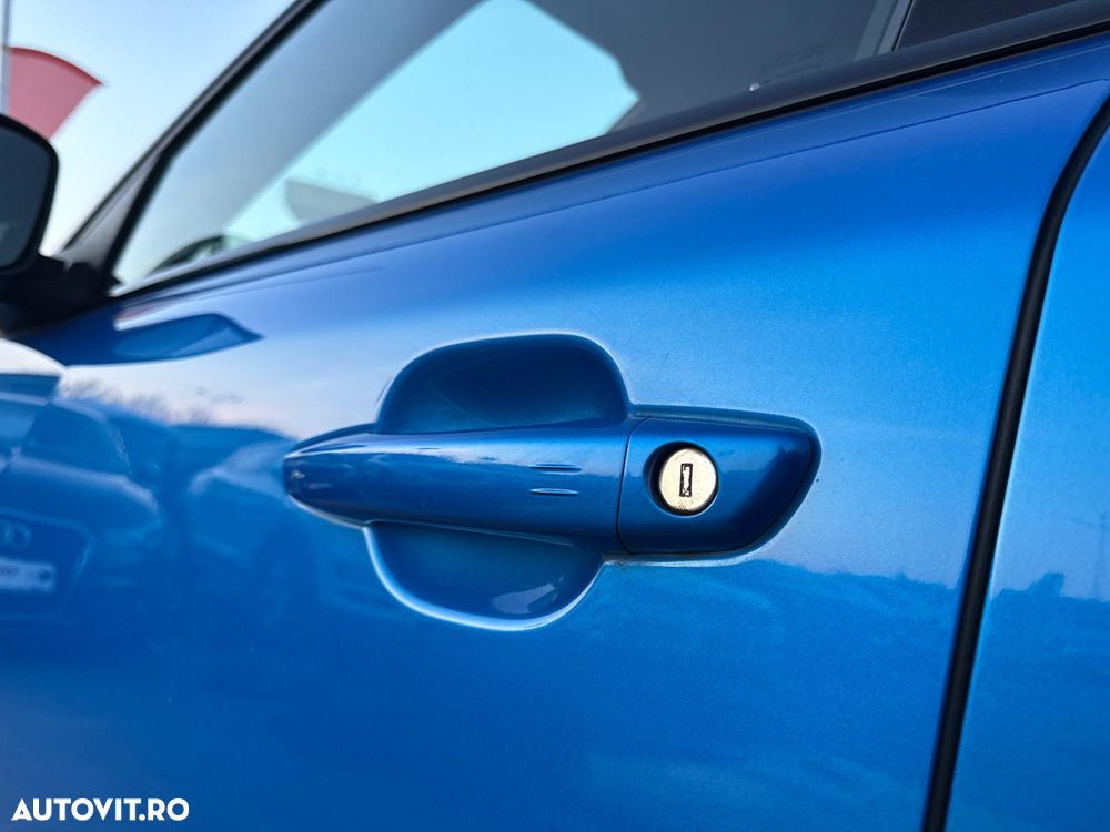 Peugeot 2008 PureTech 130 EAT8 GT Exclusive - 34