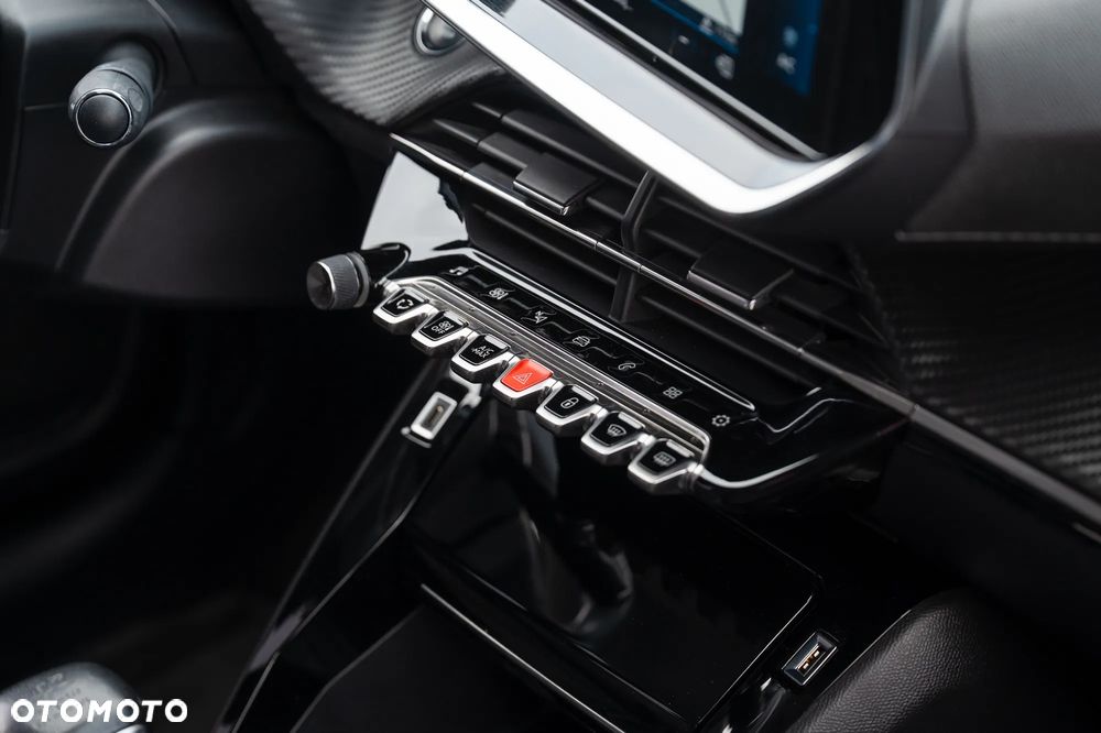 Peugeot 208 1.2 PureTech Allure S&S - 19