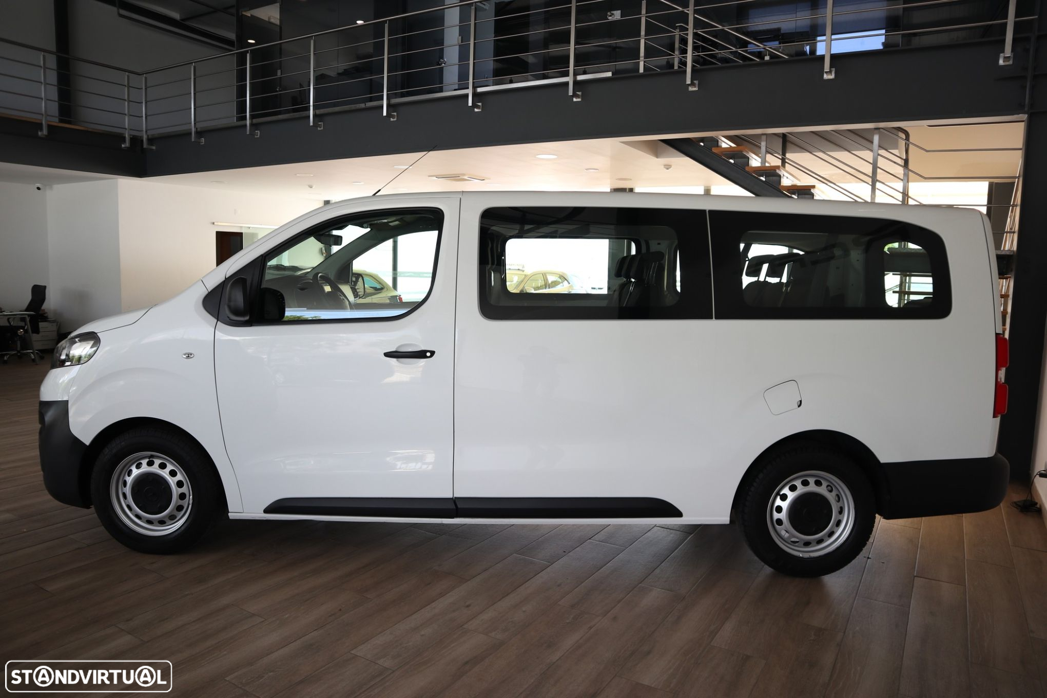 Opel Vivaro 1.5 CDTi L3H1 Essentia - 3