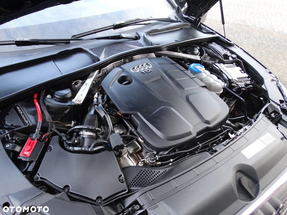 Audi A4 Avant 2.0 TDI ultra S tronic sport - 40