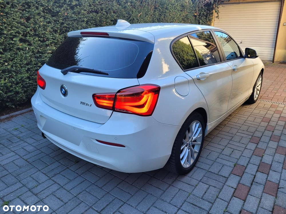 BMW Seria 1 118d Edition Metropolitan - 9