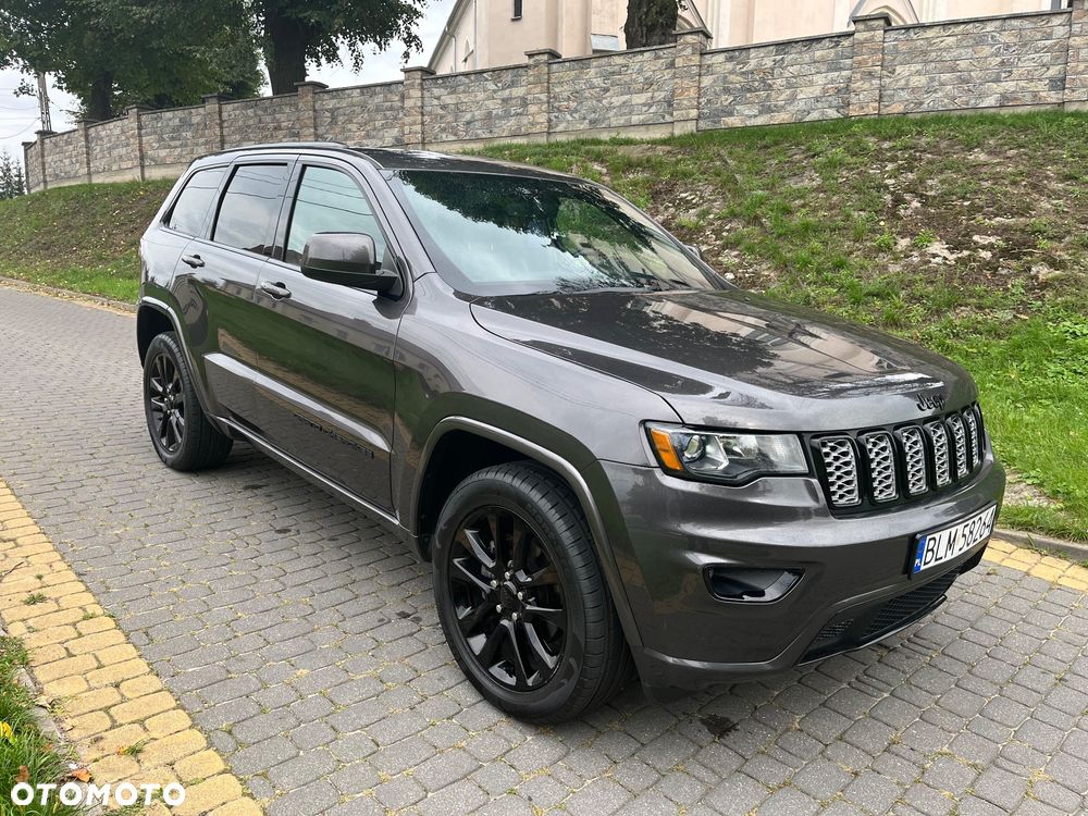 Jeep Grand Cherokee - 10