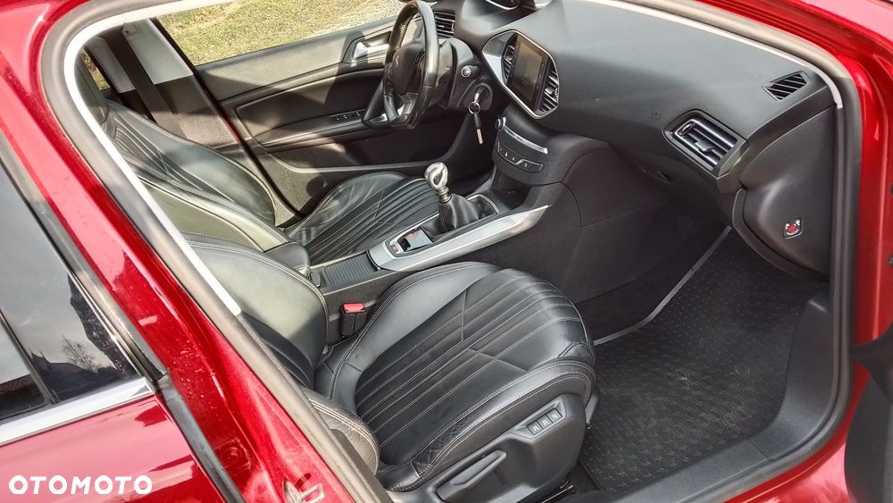 Peugeot 308 2.0 Blue HDi Allure S&S - 9