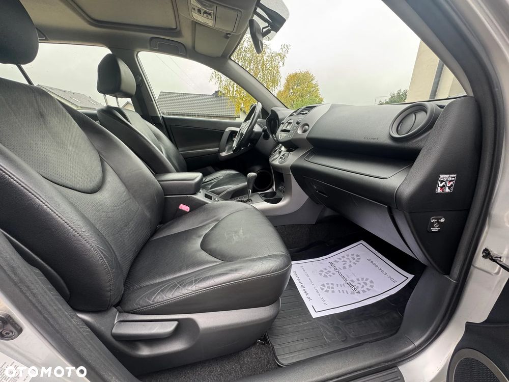 Toyota RAV4 2.0 4x4 Automatik Executive - 5