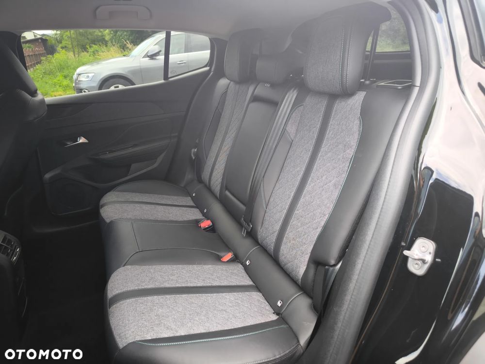 Peugeot 408 1.2 PureTech Allure S&S EAT8 - 5