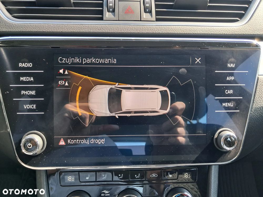 Skoda Superb 2.0 TDI SCR Ambition DSG - 20