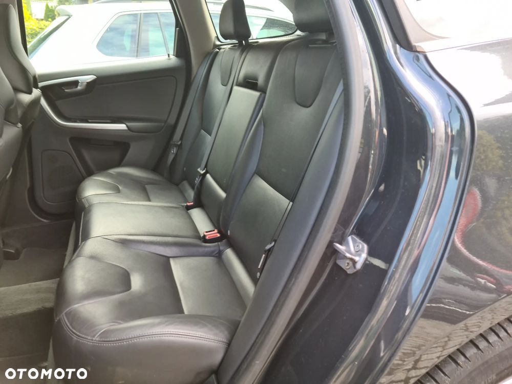 Volvo XC 60 D3 Momentum - 34
