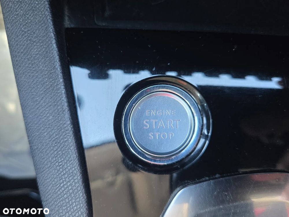 Peugeot 5008 BlueHDi 130 EAT8 Allure Pack - 24