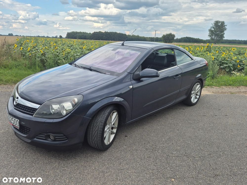 Opel Astra III GTC 1.9 CDTI Cosmo - 4