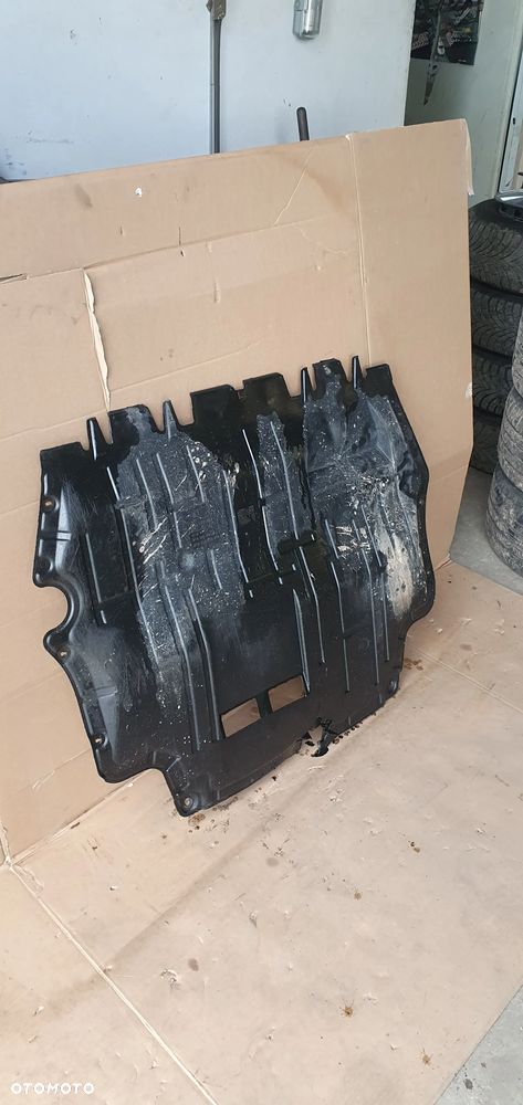 Osłona płyta pod silnik VW Passat B6 3C0825237H 3C0825235M - 2