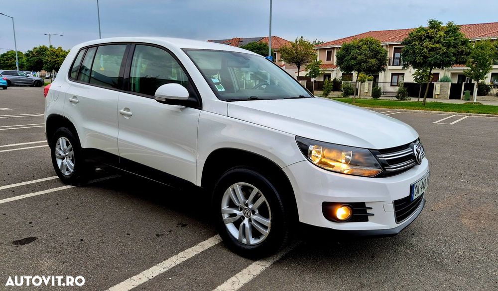 Volkswagen Tiguan 2.0 TDI DPF BlueMotion Technology Exclusive - 3