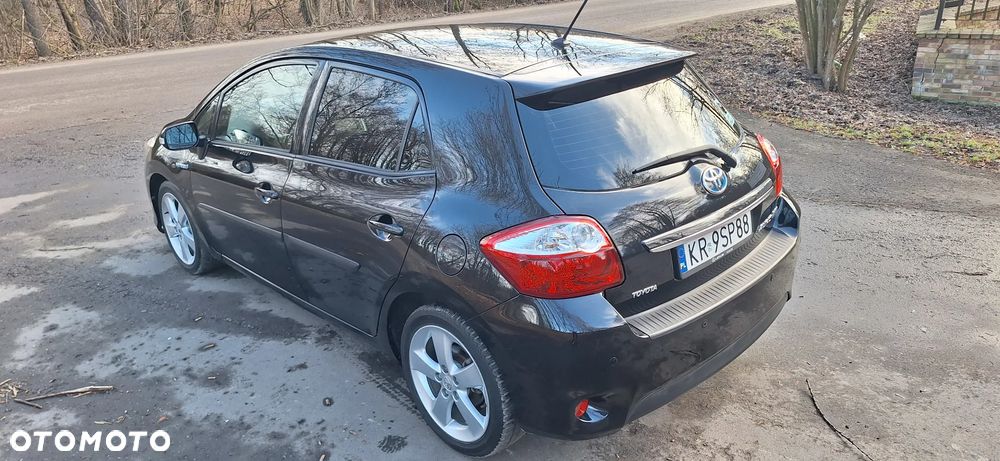 Toyota Auris - 10